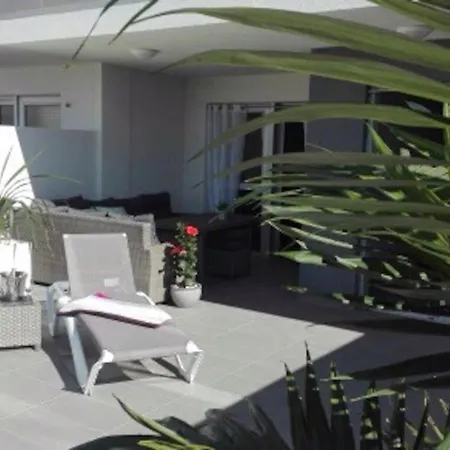 First Class Tejita Wifiber Daire *